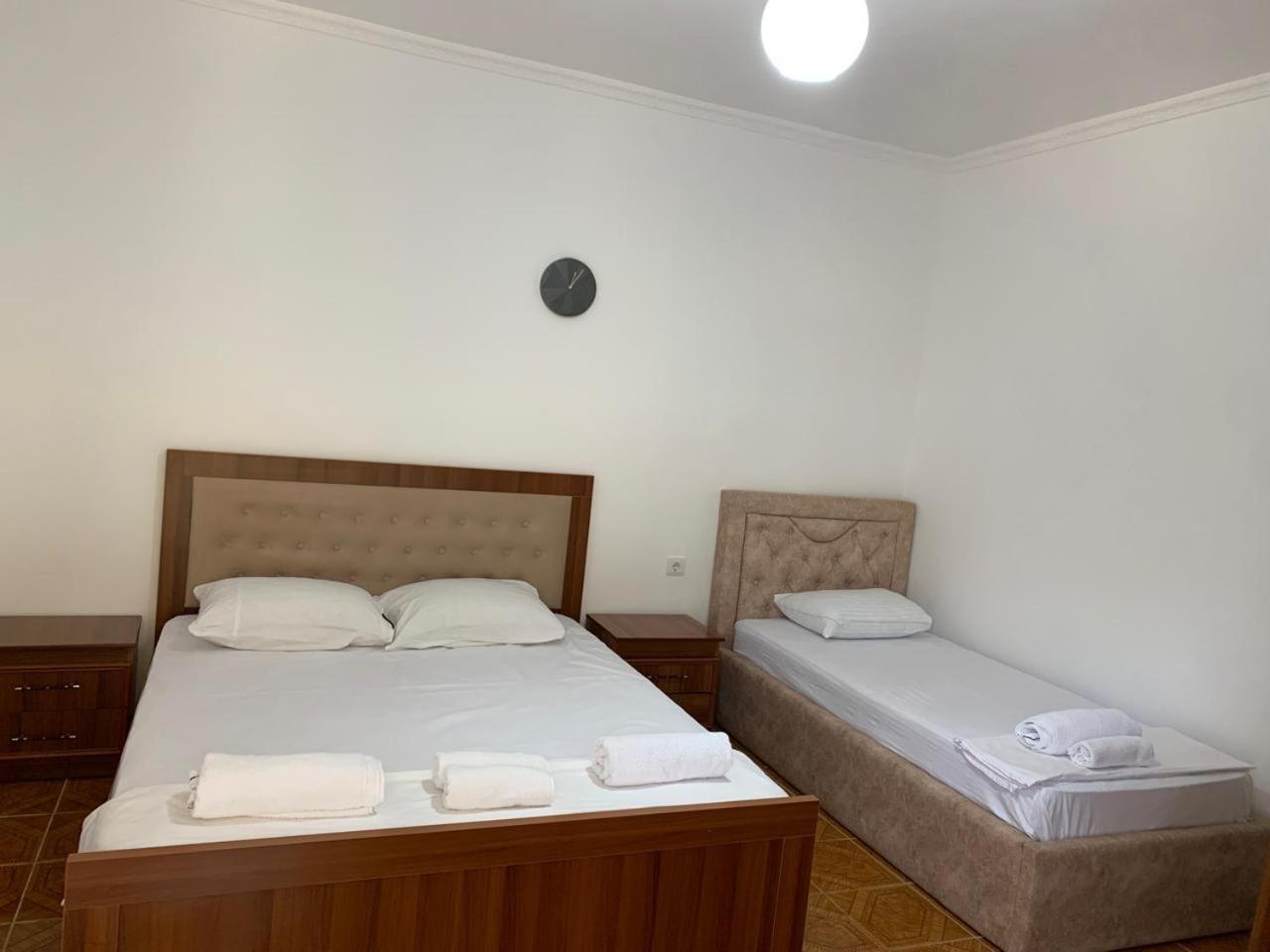 Rama Guest House Берат Екстер'єр фото